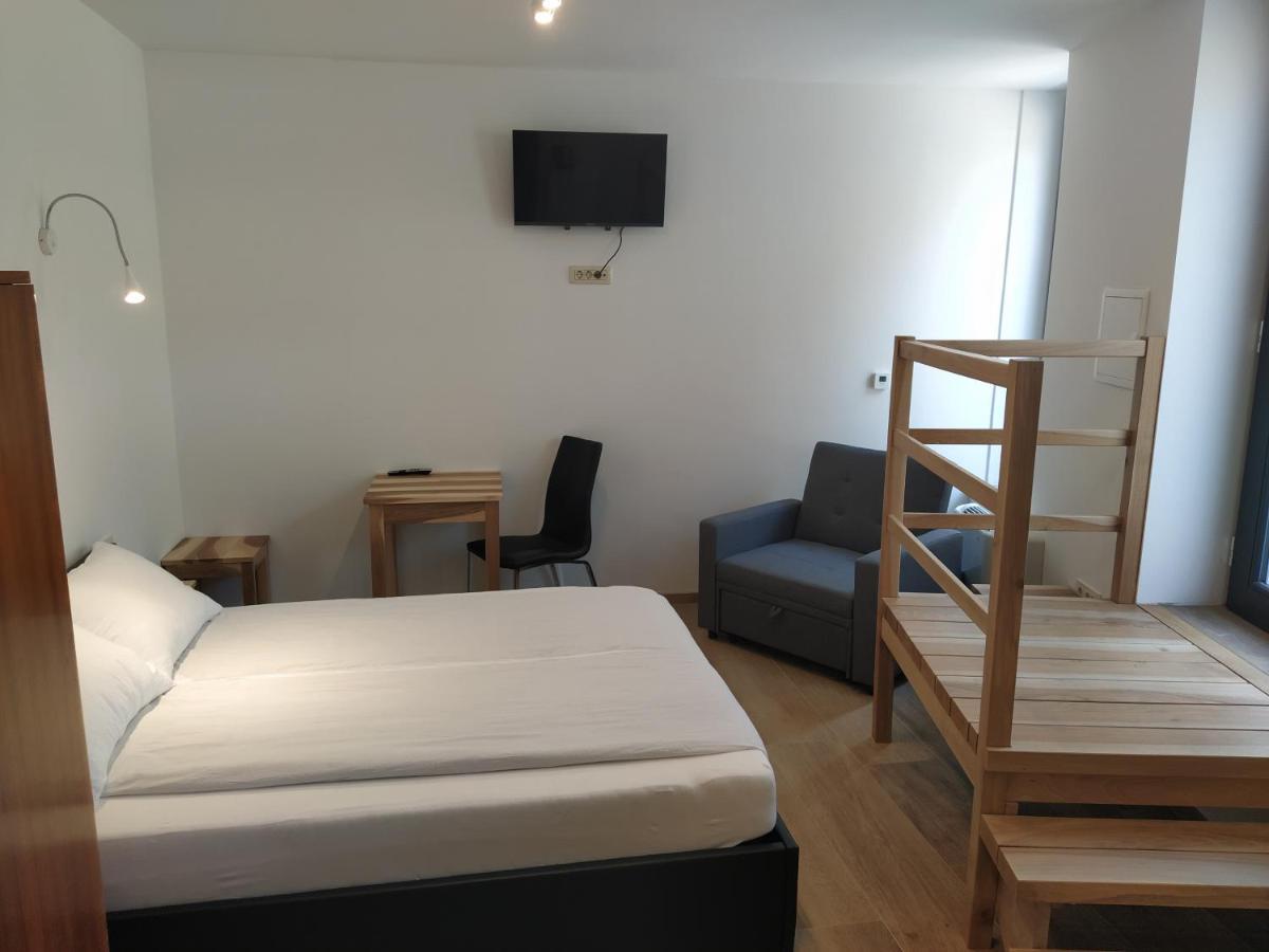 Apartmaji Maln دولينيسكي توبليتْسي المظهر الخارجي الصورة