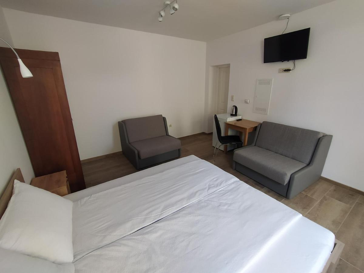 Apartmaji Maln دولينيسكي توبليتْسي المظهر الخارجي الصورة