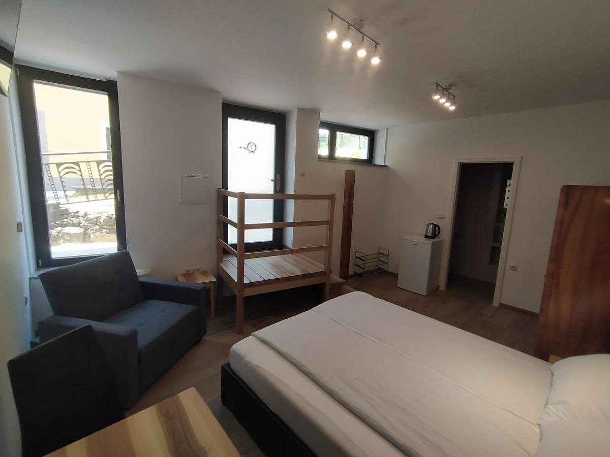 Apartmaji Maln دولينيسكي توبليتْسي المظهر الخارجي الصورة